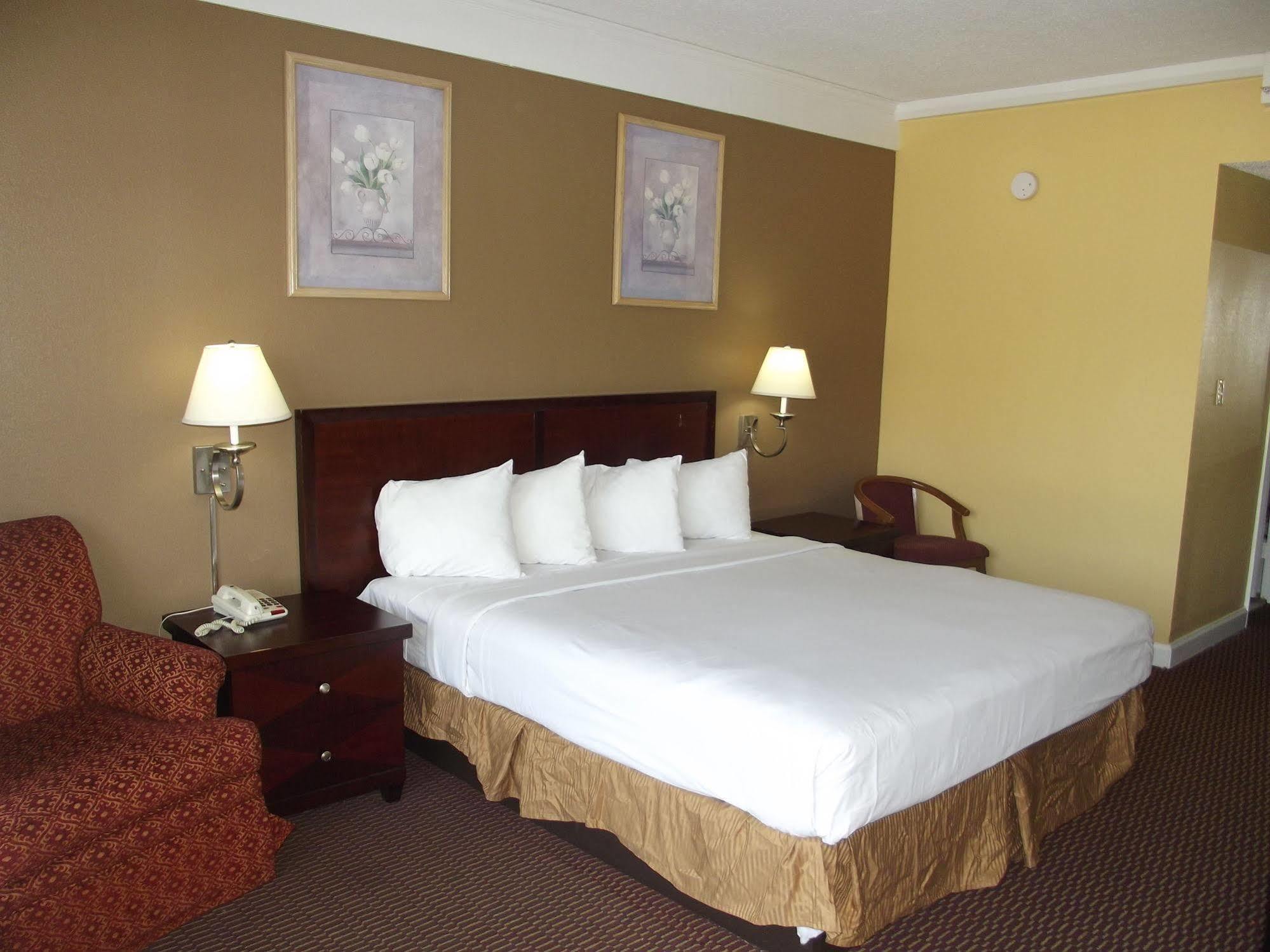 Ambassadors Inn And Suites 2⋆ Virginia Beach Va Compare Hotel Rates